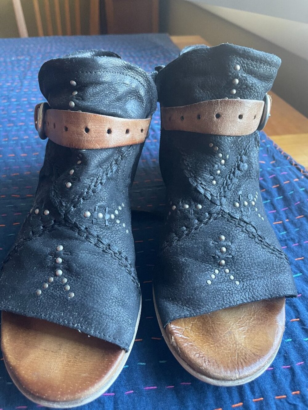 Black leather sandals. Size 9. Mis Mooz, New York City.